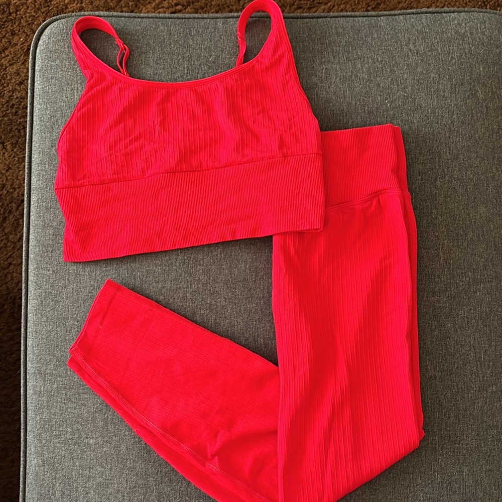 PINK Victoria’s Secret 2 piece activewear set